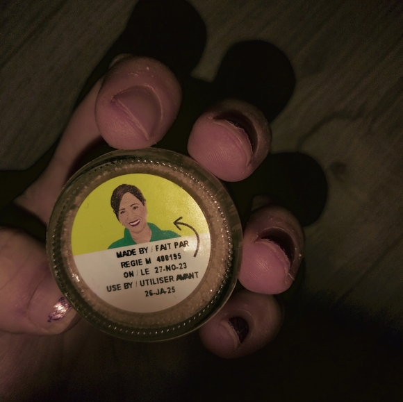 Lush Cosmetics Gingerbread lip scrub New vegan and self preserving  exfoliant - Picture 2 of 3